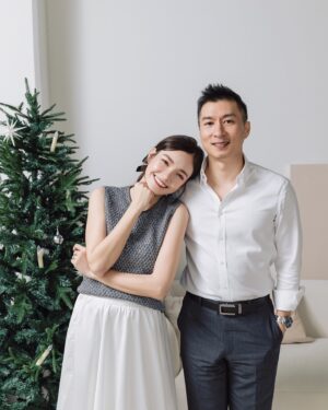 Dara Hanfman Instagram - 能夠相聚在一起就是最棒最幸福的日子

我們一家祝大家聖誕快樂Merry Christmas ❤️💚