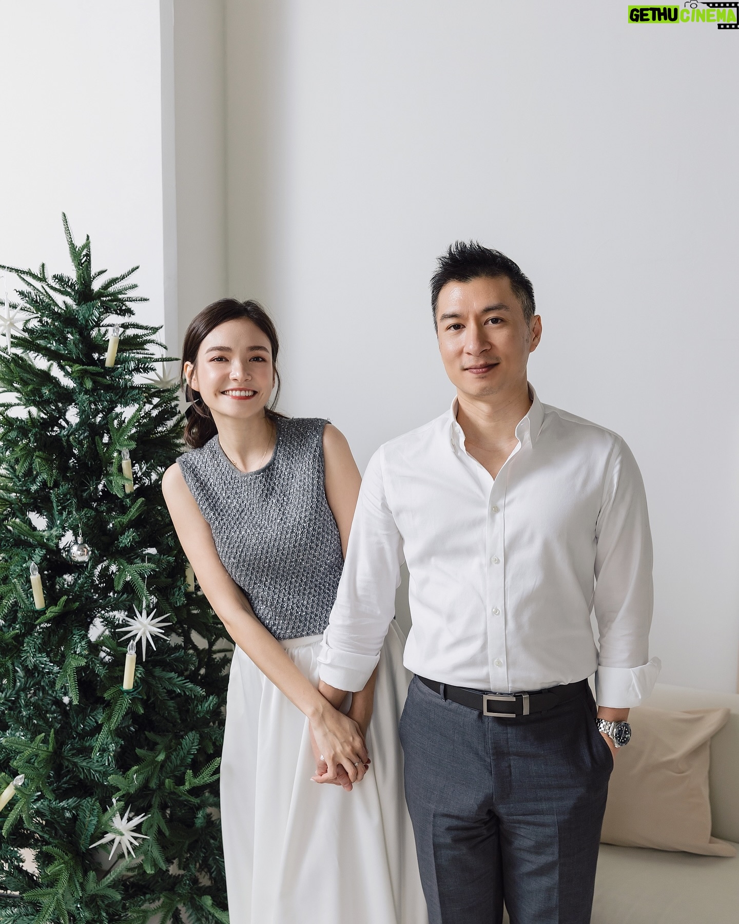 Dara Hanfman - 3.1K Likes - 能夠相聚在一起就是最棒最幸福的日子
我們一家祝大家聖誕快樂Merry Christmas ❤️💚