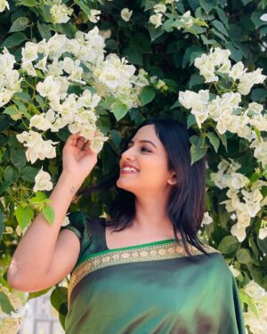 Darshini Gowda Instagram - #bloom🍀