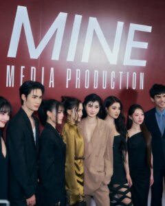 Actress Davika Hoorne HD Photos and Wallpapers February 2025