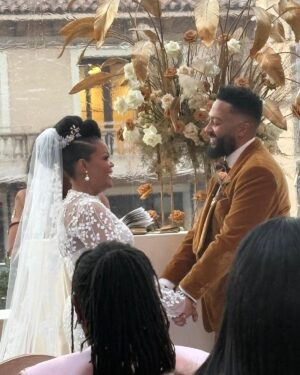 Dawnn Lewis Instagram - What a gorgeous and love-filled day! May God’s forever blessings surround my “Sis” @YvetteNicoleBrown and her new hubby @AnthonyRoyDavis throughout their life journey together. The ceremony was passionate, hilarious, very emotional and we had a blast! A time was had by all! ☺️💖🙏🏽👏🏽

#friends #wedding #celebratelove #sisterhood #friendship #yvettenicolebrown #love