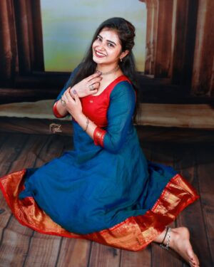 Deepthi Rajendra Instagram - 👗 @chettinad_sarees 
💍 @fineshinejewels 
💄 @radhika_makeover_66 
📸 @epkarthickphotography