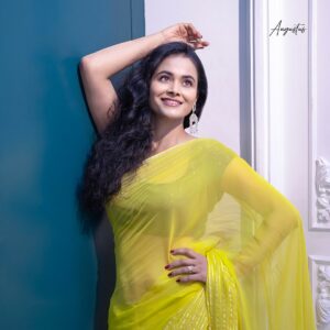Deepti Devi Instagram - @yrf ‘s Desi 💛 vibes only 
 

Team 
Clicked by @omkar_vaidya_ @neilblues 
Designer @fashionrules_sarees @kavitaupadhye  @deepali_deshpande 
MUAH @pranalimakeupartist 
Studio @pranalimakeupartist 

#deeptidevi #ｄｅｅｐｔｉｄｅｖｉ #photooftheday #potraitphotography #fashion #styleinspiration #photoshoot #indianwear #sareelove #yellowsaree #glam #glitter #yrf #bollywood #indianactress