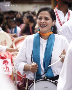 Deepti Devi Instagram - हिंदुस्तानातील पहिला सार्वजनिक गणपती 
श्रीमंत भाऊसाहेब रंगारी गणपती
कलावंत @deepti.devi 

@kalaawantdholpathak 
@bhaurangariofficial