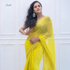 Deepti Devi Instagram - @yrf ‘s Desi 💛 vibes only 
 

Team 
Clicked by @omkar_vaidya_ @neilblues 
Designer @fashionrules_sarees @kavitaupadhye  @deepali_deshpande 
MUAH @pranalimakeupartist 
Studio @pranalimakeupartist 

#deeptidevi #ｄｅｅｐｔｉｄｅｖｉ #photooftheday #potraitphotography #fashion #styleinspiration #photoshoot #indianwear #sareelove #yellowsaree #glam #glitter #yrf #bollywood #indianactress
