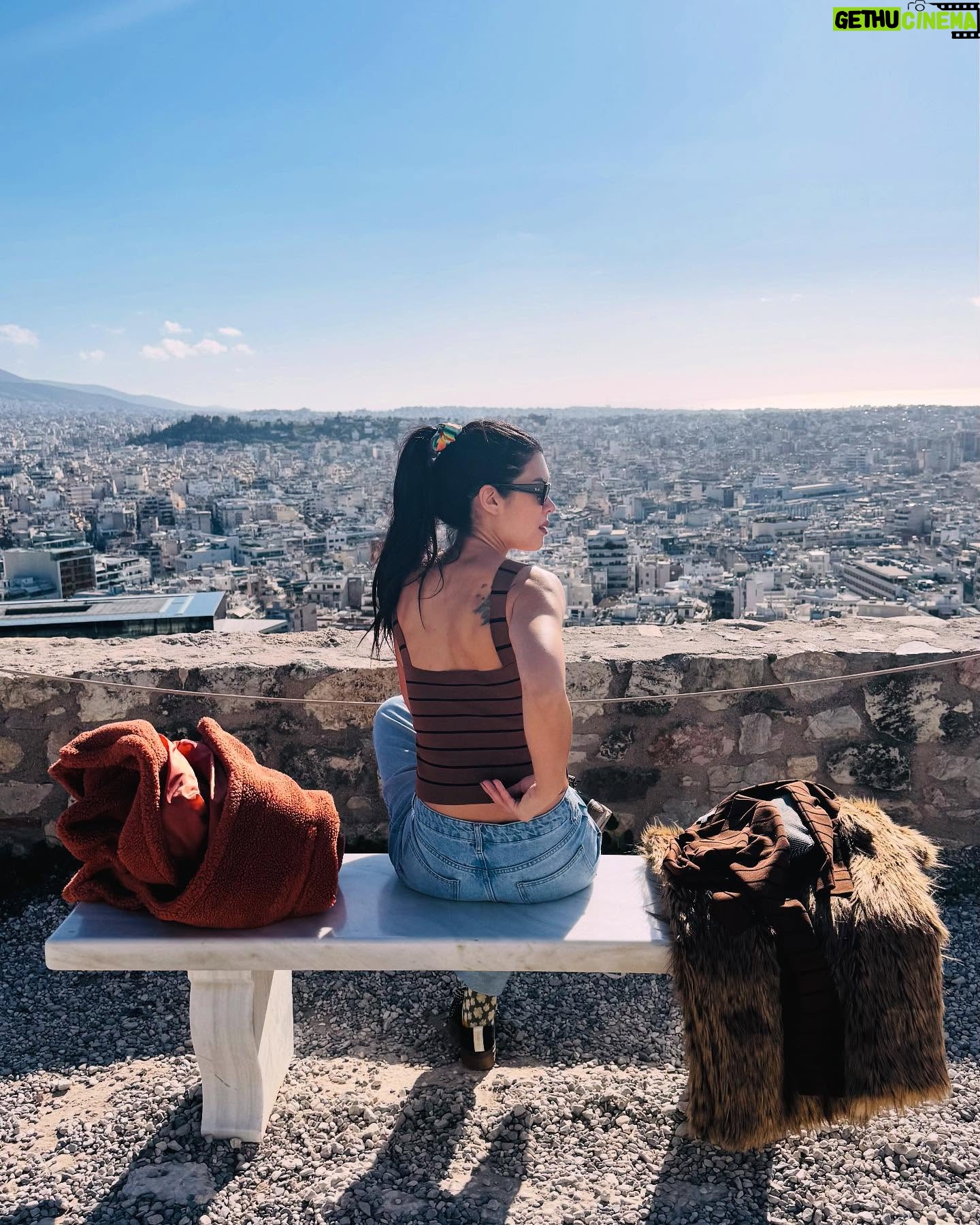 Deniz Arna - 456 Likes - 💙🤍