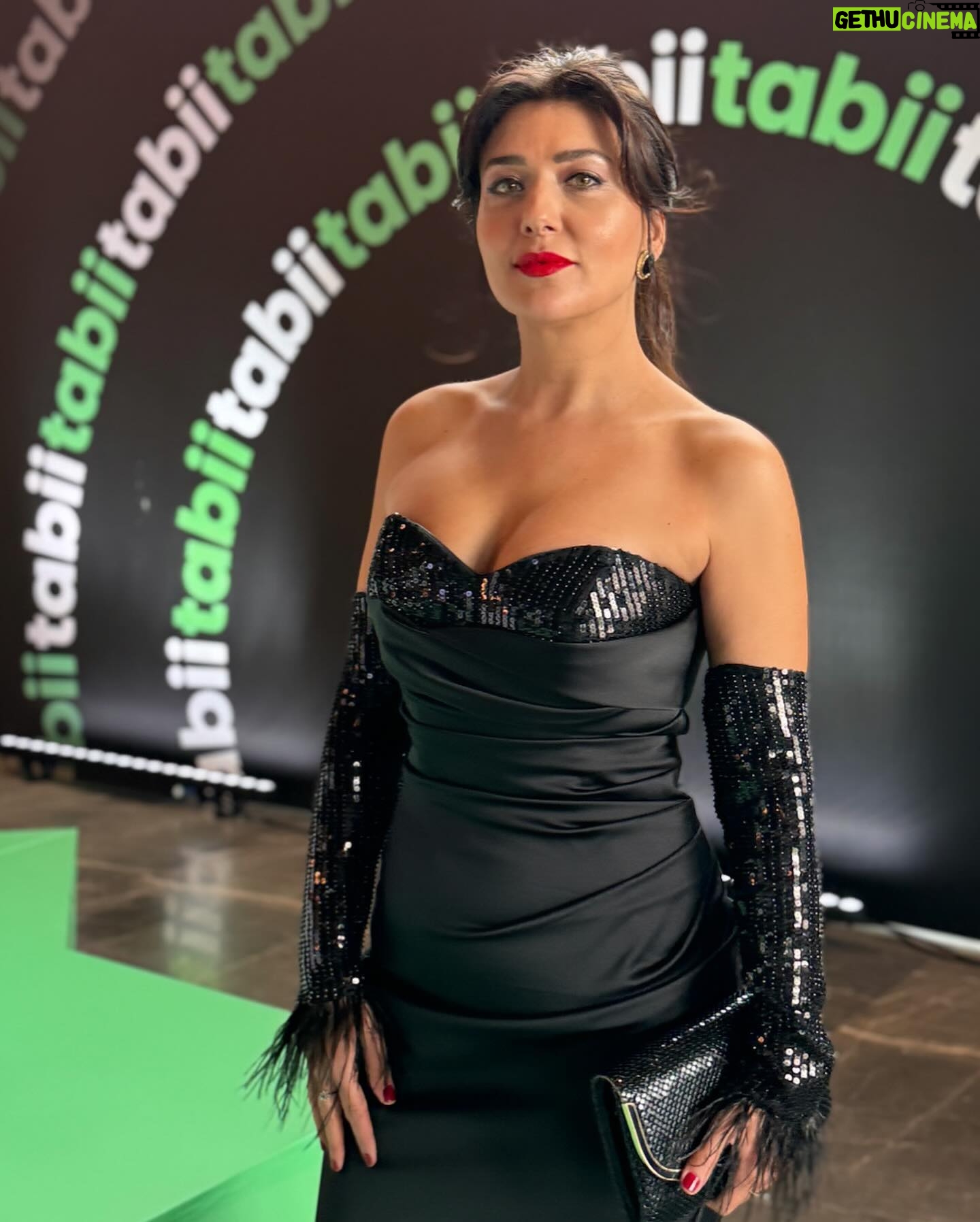 Deniz Bolışık - 5.3K Likes - Yeni Hikayelere Hazır mısın?
@tabii
@bozdagfilm
@kucukdahisina
Beni Geceye Hazırlayan Herkese Teşekkürler.
Elbise @maxragovana
Styling @cerenileriayten & @ersinataayten.official
Saç @galbyhuseyinpolatlevent
@huseyinpolatofficial
@yakupgoleliofficial
@mehmethamsir33
@barisdekakofficial