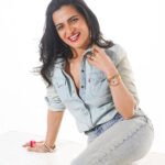 Dhivyadharshini