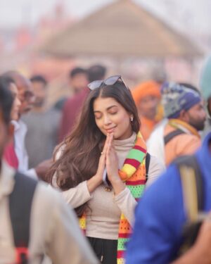 Digangana Suryavanshi Instagram - Once in a lifetime experience! Har Har Gange! Har Har Mahadev! 🙏🏻. 

#diganganasuryavanshi #digangana #mahakumbh2025 #mahakumbh