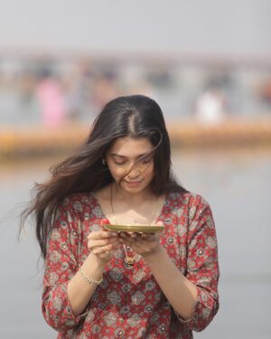 Digangana Suryavanshi Instagram - Har Har Gange! Har Har Mahadev! #mahakumbh #mahakumbh2025 🙏🏻

#diganganasuryavanshi #digangana