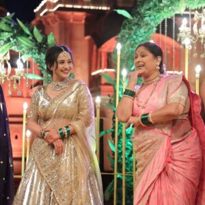 Divya Pugaonkar Instagram - जान्हवी जयंतचे भव्य लग्नकार्य 🥰❤️

#zeemarathi #wedding #marathi #laksminivas #divyapugaonkar