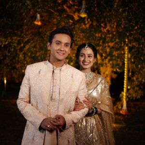 Divya Pugaonkar Instagram - जान्हवी जयंतचे भव्य लग्नकार्य 🥰❤️

#zeemarathi #wedding #marathi #laksminivas #divyapugaonkar