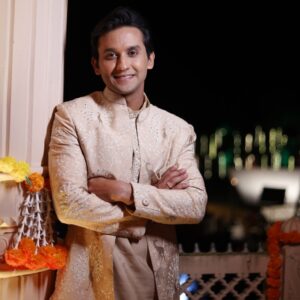 Actress Divya Pugaonkar HD Photos and Wallpapers January 2025