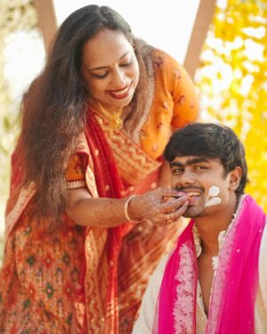 Diya Krishna Instagram - Haldi❤️
Shot by @skabhijithphotography 
Costume @santinni.in 
MUA @brahma_hairandmakeup 
Event planners @grandoystereventplanners 
Location @tajgreencoveresort