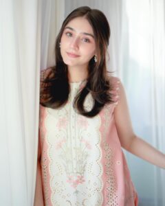 Actress Dur-e-Fishan Saleem HD Photos and Wallpapers June 2024
