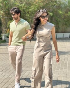 Actress Eisha Singh HD Photos and Wallpapers February 2025