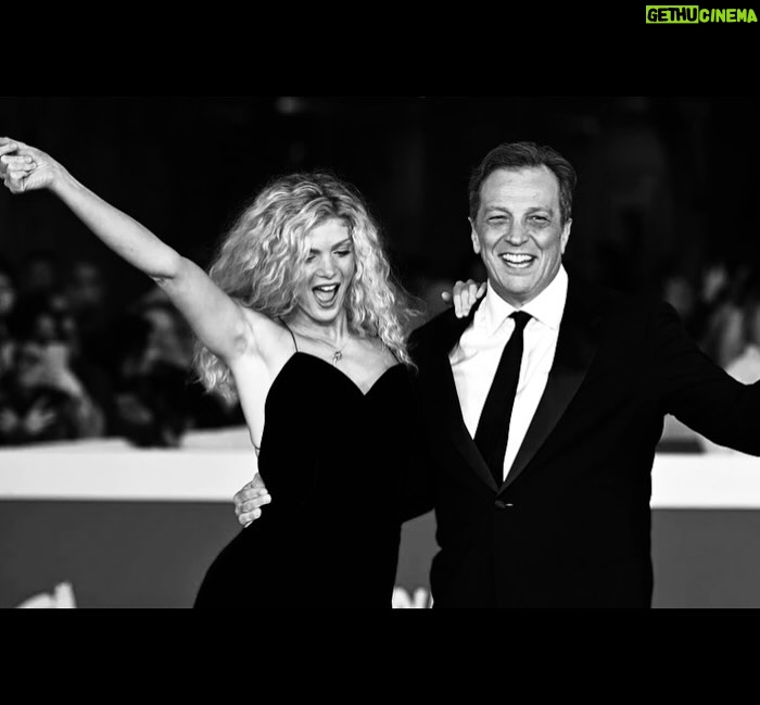 Elena Kampouris - 7.5K Likes - Ringrazio @giorgioarmani per il meraviglioso vestito che ho avuto l’onore di indossare in una serata che non dimenticherò mai💚🤍❤️Fino Alla Fine al cinema dal 31 ottobre 
Thank you @giorgioarmani for such a beautiful dress celebrating an unforgettable night !

#love #italy #memories #smile #art #live #life #mood #fashion #photography 
#style #ootd #travel #happy #hair #lifestyle #hairstyle #sweet #beautiful #night #red #design #instafashion #girl #blonde #instadaily #instagood #instapic #insta #instagram