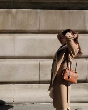 Elisa Sednaoui Instagram - Making memories with my family, New York City with @loropiana #LoroPianaExtraBag #InPartnershipWithLoroPiana
