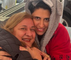 Elisavet Konstantinidou Instagram - Οι γιορτές είναι οι αγαπημένοι σου άνθρωποι. Καλή χρονιά σε όλους 🎄💫