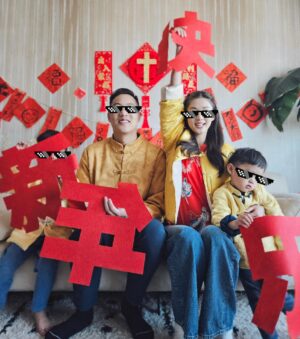Eliza Sam Instagram - Happy belated New Year✨
Counting all my blessing💛