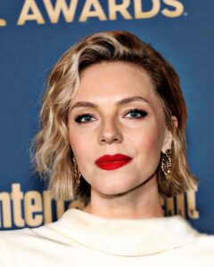 Actress Eloise Mumford HD Photos and Wallpapers December 2024