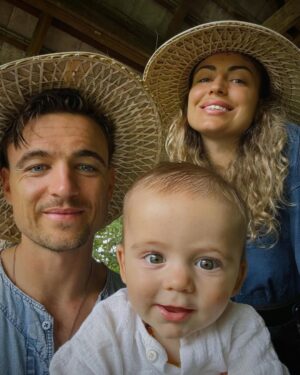 Elsa Dasc Instagram - Unposted family portrait 🎋💚 #thailande