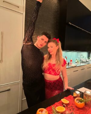 Emilia McCarthy Instagram - Another year to be grateful for🤍

here’s one pic to represent each month✨