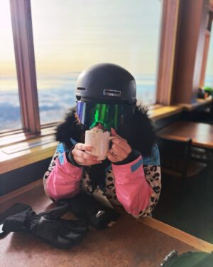 Emma Hunton Instagram - Long overdue monstana post.
#montana #whitefish