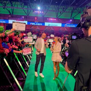 Emma-Louise Paton Instagram - Dartsmas 🎯🥰❤️
