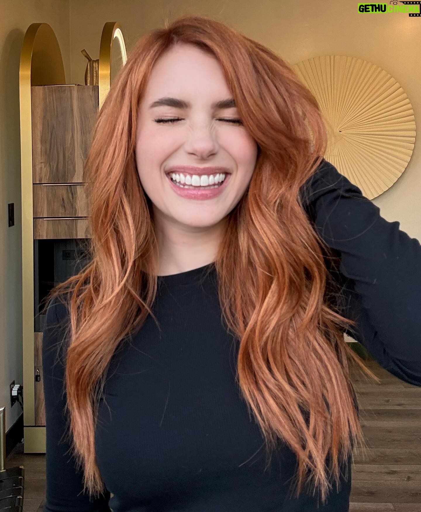 Emma Roberts - 0.9 Million Likes - 🌅 SUNRISE RED 🌅
only done by the best @nikkilee901 @riawna 👑 @ninezeroone ❤️