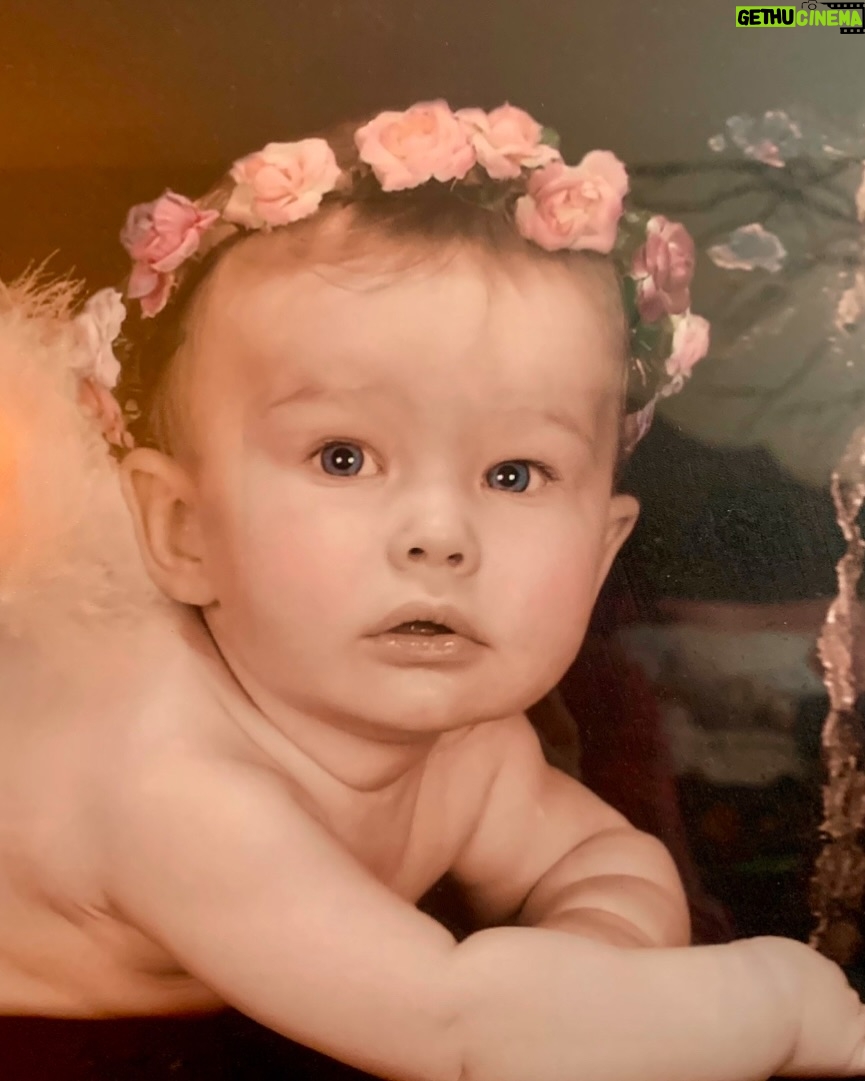 Erika Eleniak - 2.6K Likes - Hey, nineteen.
I can’t believe you turn 19 today. You are such an incredible human. In fact, the best one I know. You are so brave, strong, funny, gorgeous on the inside, as well as out and I’m so damn proud to be your mom. May this year be filled with amazing adventures and so much love that your heart is overflowing. I love you, mom.
#indy
@indye1eniak
#birthdaygirl