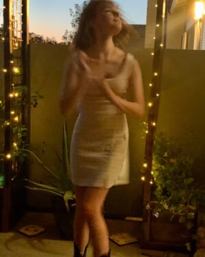 Erika Eleniak Instagram - Hey, nineteen.
I can’t believe you turn 19 today. You are such an incredible human. In fact, the best one I know. You are so brave, strong, funny, gorgeous on the inside, as well as out and I’m so damn proud to be your mom. May this year be filled with amazing adventures and so much love that your heart is overflowing. I love you, mom.
#indy
@indye1eniak 
#birthdaygirl
