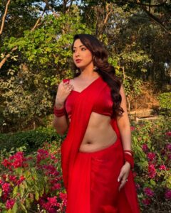 Actress Eshanya Maheshwari HD Photos and Wallpapers February 2025
