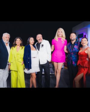 Eugenia Lemos Instagram - VIVA VIÑA ❤️ 

Que increíble que esta siendo esta semana ❤️ hice tantas cosas que no alcancé a subir nada 🫣 

Así se vivió la primer noche de @vivavinamega x @mega.tv 💜 donde estuvimos analizando la Moda de la #galaviña2025 ✨ 

Que me decís de este lookazo rojo by @nicolettavalentina ❤️✨

#stylish @prettyymezz 
#makeup @leidypro.makeup 
#pelo @nelilovon 
✨ @swarovski 
📸 @matias__cr & @danielajas.ph