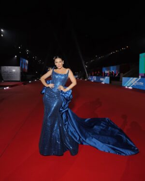 Eugenia Lemos Instagram - Que Noche más increíble ✨💙 

Gracias @mega.tv por darme la oportunidad de comentar los looks en la #galadeviña2025 junto a la mejor de todas @la.frangh , un honor compartir esta transmisión contigo, tremenda profesional y compañera 🥹 💛✨ 

💙 #dress @ximenaolavarriadesigner ✨