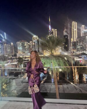 Eve Instagram - DUBAI 💜🙏🏾❤️