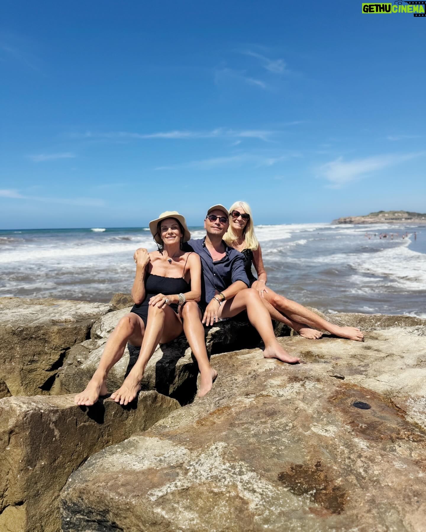 Evelyn Scheidl - 16.7K Likes - 👑👑🇦🇷 Dos coronas, dos amigas y un mismo espíritu. Evelyn @evelynscheidl , Miss Argentina 1971. @nequigalotti , Miss Argentina 1980.
Siempre disfrutando a full de la vida.
PH 📸 estrella ⭐️ nuestro amigo @medinaflores
@casapampachapadmalal @casapampaplaya @elcalamarloco @lilitaalbano
Anfitriona de lujo: @alvareznata
#bynequi