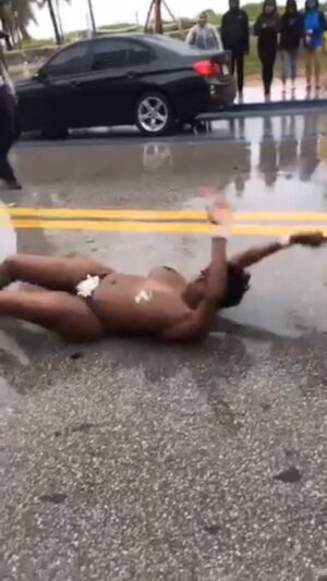 Fantasia Royale Gaga Instagram - Rolling into The Weeknd like ……..😂🥳