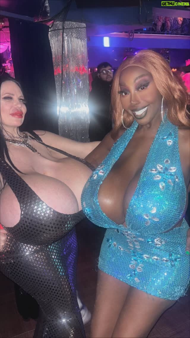 Fantasia Royale Gaga - 4.5K Likes - Had a blast with @foxy_menagerie at @piranhavegas