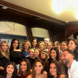 Fatima AlBanawi Instagram - شايفتك يا ٢٠٢٥ ومستبشرة فيكي خير، ولسّة شايفتك يا ٢٠٢٤ وممتنة ليكي ولكل الدروس، حتى لو مرات كان نفسي أأأأعصب عليكي وأعضِّك 👁️👁️ مين سمع أغنية (ما حنام) ومن يومها ما بينام؟ 🌝 💤 

2025 I see you and I’m hopeful, and I still see you 2024 and I’m grateful to you, regardless of those times when I wanted to screeeaam and bite you!!! 👀 Who listened to the song (Ma Hanam)? 🎶🎵