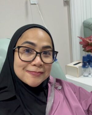 Feni Rose Instagram - 60 juta stemcell terakhir dari 4 kali rangkaian treatmen ku bersama @celconta.id .. setelah sebelumnya melakukan NK cell therapy (anti cancer-immune cell therapy) .

Ritual Wajib lainnya setiap kali ke Guangzhou-Donguan China adalah, bawa @javamifi  dong.  Global Wifi Kuota true unlimited include VPN, 100 persen lgs connect, dan bisa dikirim gratis ke seluruh indonesia. 

Perawatan sekalian jalan jalan lah yaaa… hati yang gembira adalah harus dong.