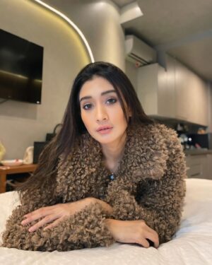 Fitrie Rachmadhina Instagram - Sometimes I replace my feeling with new clothes and I'm ok with that 💁🏽‍♀️✨