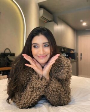 Fitrie Rachmadhina Instagram - Sometimes I replace my feeling with new clothes and I'm ok with that 💁🏽‍♀️✨