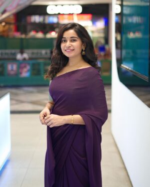 Fouzil Hidhaya Instagram - 💜

📸: @portraitsbylokesh 

#insta #instagram #instagood #life #purple #sareelove #peace #shoot