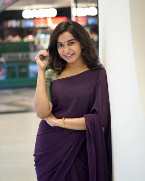 Fouzil Hidhaya Instagram - 💜

📸: @portraitsbylokesh 

#insta #instagram #instagood #life #purple #sareelove #peace #shoot