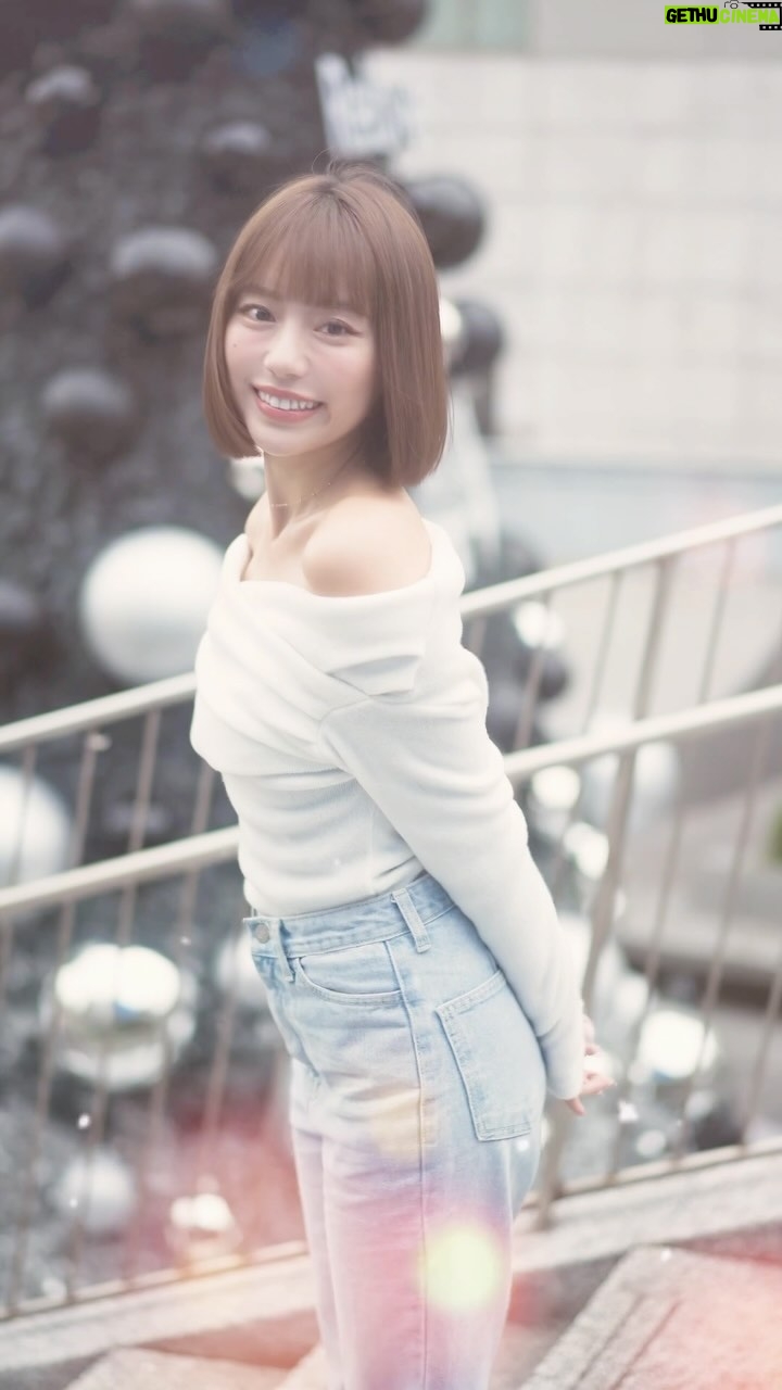 Furby Chen - 3.3K Likes - -
有人發現我本來有暴牙嗎🤓
小學的時候因為門牙長不出來
經歷了好幾年的鋼牙妹時光才把門牙拉下來
但後來因為沒有認真戴維持器
門牙還是歪掉了😩
直到拍戲時要上鏡頭 才重新重視這個問題!!
幾乎是好長一段時間不敢露齒笑
就是因為我覺得我的門牙很難看😢
後來我又接觸了隱形牙套 才慢慢把整口牙齒調整到滿意😉
現在的我 終於敢大笑了😆
不管是鋼牙還是隱形牙套,我都體驗過了
我只能跟你說現代人很幸福🥹
請一定要選擇隱形牙套!!
傳統的牙套很刮嘴巴 而且不好清潔
重點是回診的頻率很高 偏麻煩🤥
還害怕染色跟蛀牙等問題…
而現在有了 @zenyum.tw 綻雅隱形牙套
透明又美觀 外出拍攝也可以戴著
清潔更加方便~
除了有專業醫生還搭配App持續追蹤牙齒的狀況 真的方便很多🤩
重點是現在的價格很親民!!!
(你們知道10年前戴牙套的費用大概是18-30萬😱)
現在綻雅價格透明、均一價 還提供最高36期零利率分期服務👏🏻👏🏻👏🏻
牙齒好看 真的是自信的關鍵😇
想戴牙套 拜託完全不用猶豫
戴下去就對了~絕對是超級值得的投資
趕快加入漂漂亮亮的行列🥰
現在到我的專屬連結完成免費線上評估即可多折1,000
等於隱形牙套療程折扣最高13,000元!
🔗:https://bit.ly/40l3xOR
*部分方案將進行價格調整,輕矯正7萬2做到好趁現在!
一起自信變美吧~
#Zenyum #SmileMore #綻雅台灣