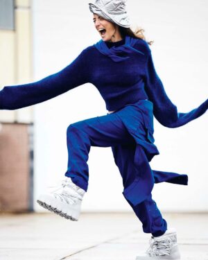 Gaite Jansen Instagram - froggin’ loved this shoot 🐸  now in Linda.Loves 

Photography: @joukebos
Styling: @lidewijmerckx
Make-up: @carlossaidel
Chief Image: @sabine.geurten
Production: @moeshavangom
LINDA. @linda