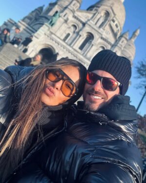 Galilea Montijo Instagram - Mi amiga, mis risas, mi alegría, mi Gymbro, mi luna, mis atardeceres, mis burbujas, mis clásicos, mis bailes, mis locuras, mis lágrimas, mis chuches… mi Moco, mi Amor… hoy y todos los días del año… Te Amo❤️ @galileamontijo