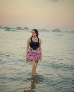 Actress Garima Chaurasia HD Photos and Wallpapers February 2025
