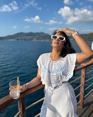 Gautami Kawale Instagram - candid 💅 this water baby is so happy!

#ootd #beach #sunkissed #boat #boatparty #yona #boatclub #phuket #portrait #sunset